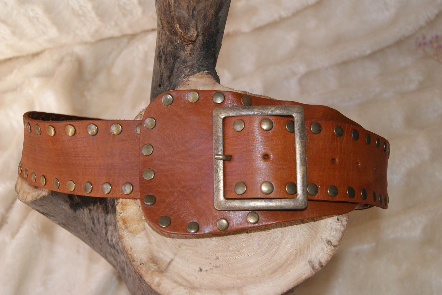 CINTURÓN DE TACHUELAS